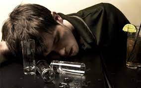 Сколько лет проживет сильно пьющий человек