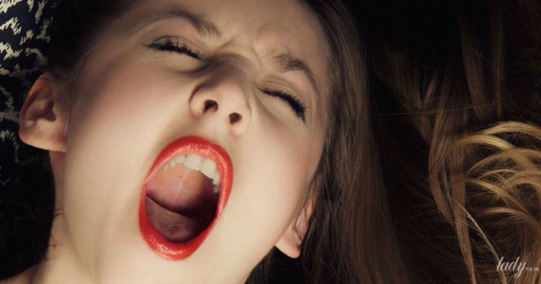 10 причин почему девушки и женщины стонут во время секса, по-настоящему или наигранно