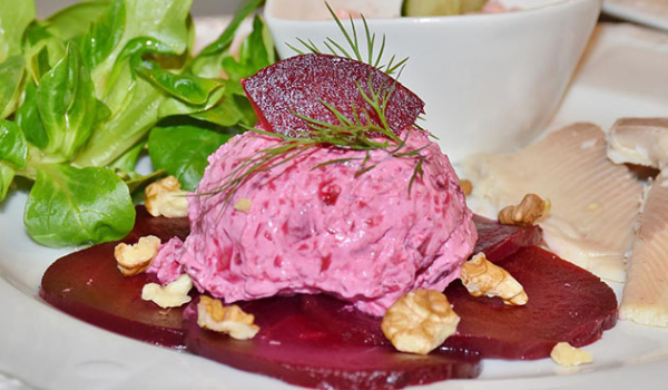 Полезные свойства хрена для мужчин, противопоказания