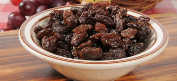 Польза и вред изюма для организма мужчины: влияние на потенцию