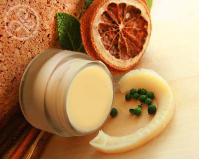 Лечение папиллом эфирными маслами